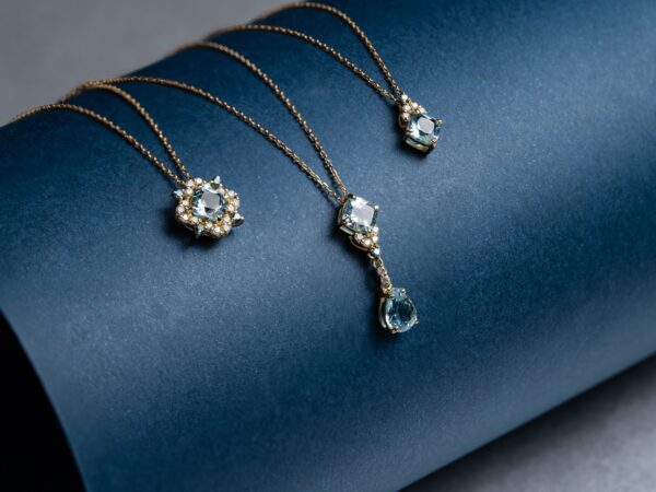 Surpreenda com Joias Luxuosas de Topázio e Diamante Azul