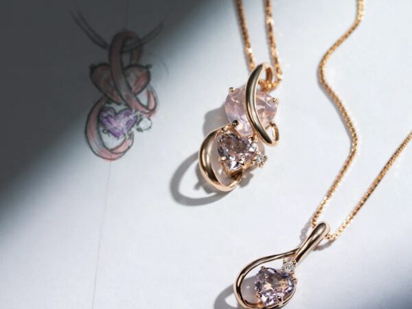 Como o design orgânico influencia o visual das joias modernas?